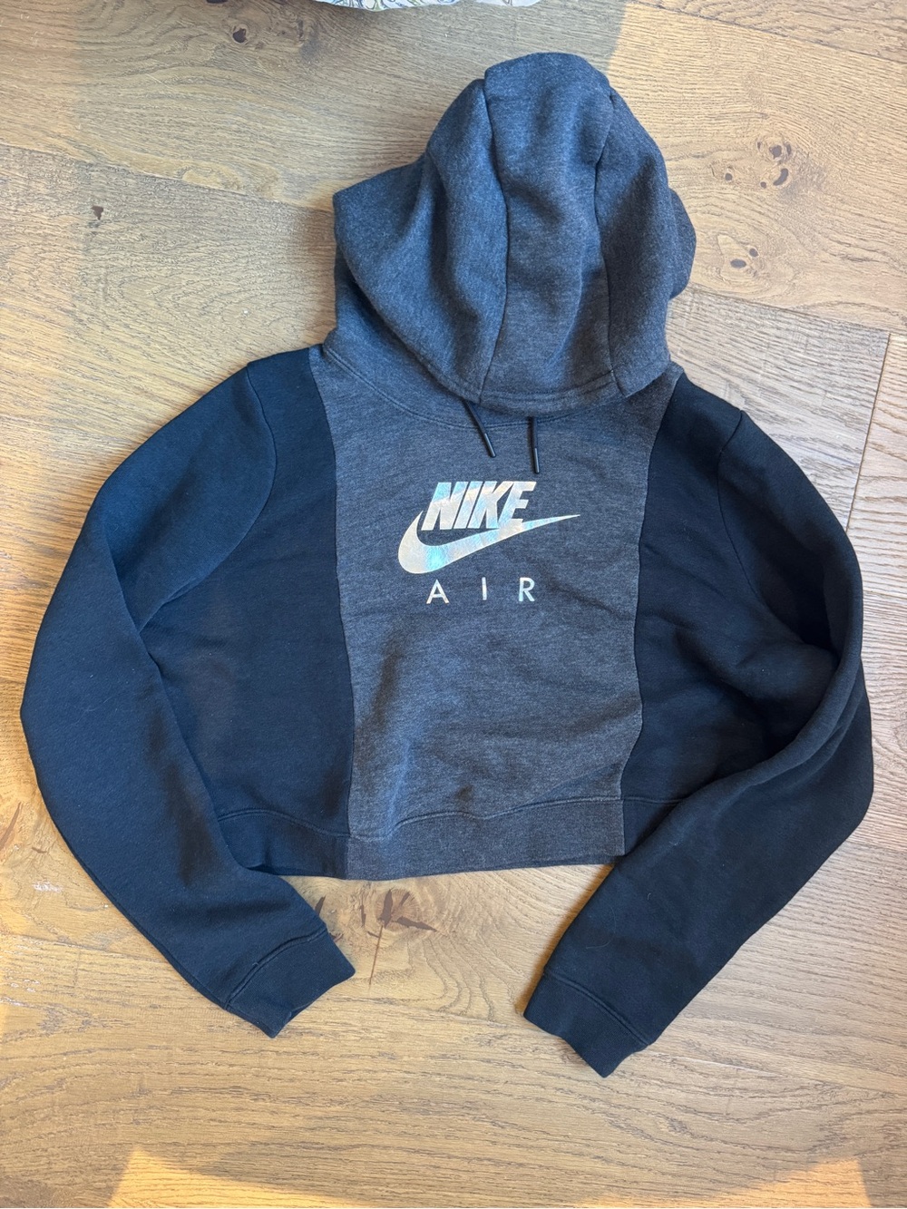 Nike Two-Tone Cropped Hoodie - Black & Charcoal